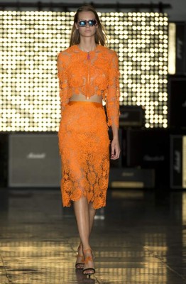 Color y sensualidad en fashion de Londres