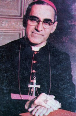 Monseñor Romero será santo por la vía del martirio