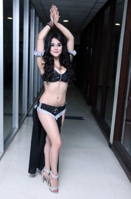 'Campanita' Flores, la angelical bailarina que enamora a Honduras