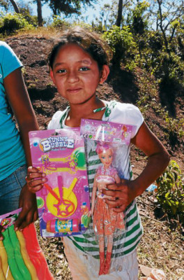 Soli-Diario lleva juguetes a miles de niños pobres