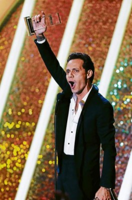 Marc Anthony arrasa en los Premios Billboard Latinos