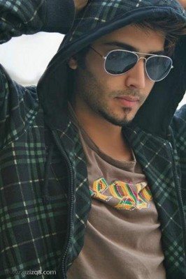 Arrestan a actor por ser ‘demasiado guapo’