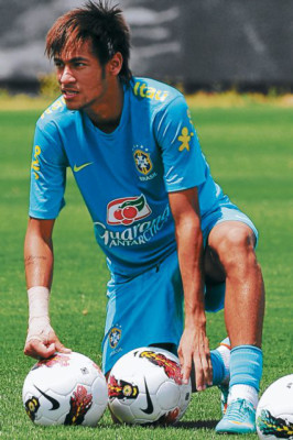 Neymar: Messi, Cristiano e Iniesta son mis candidatos para el Balón de Oro