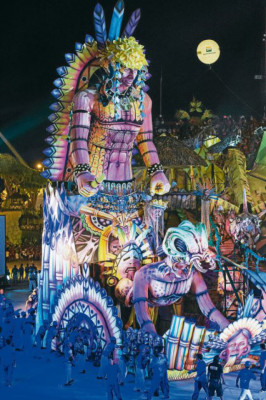 Una fiesta al aire libre en honor al buey