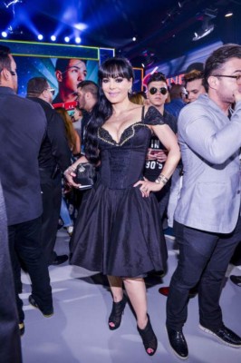 La Alfombra Retro de los Premios Juventud 2016