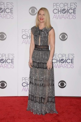 Así lucen los famosos en su llegada a los People´s Choice Awards