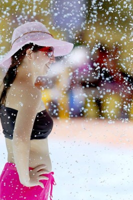 Belleza y diversión inundan balnearios en la capital