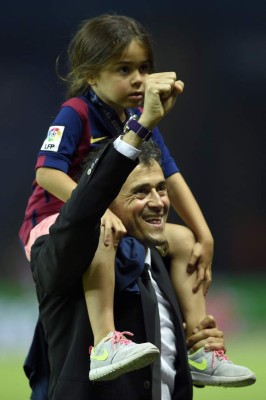 Los campeones celebran con sus hijos