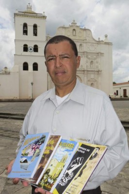 Walter Ulloa, un gestor cultural autodidacta