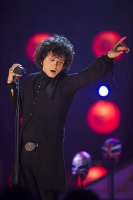 Bunbury prepara nuevo álbum a solo un mes de 'Posible'