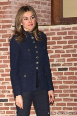 La moda militar invande el armario femenino