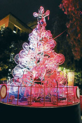 Árboles modernos, pero que mantienen la esencia de la navidad