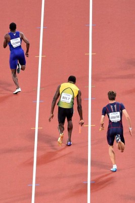 Las tristes imágenes de la lesión de Usain Bolt en Londres 2017