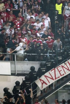 El Bayern Múnich denuncia ante la UEFA la intervención de la policía contra sus seguidores en Madrid