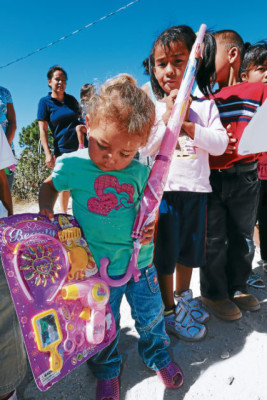 Soli-Diario lleva juguetes a miles de niños pobres