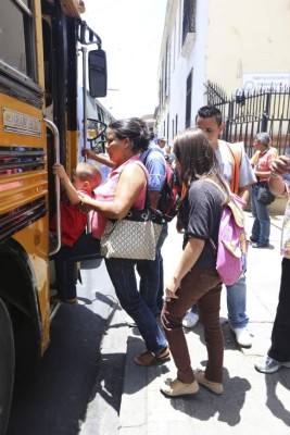 3,200 operadores de transporte han abandonado su trabajo