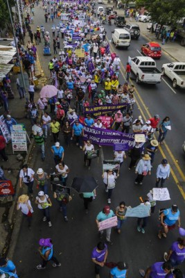 Mujeres centroamericanas reclamaron justicia por el asesinato de Berta Cáceres