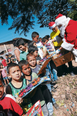 Soli-Diario lleva juguetes a miles de niños pobres