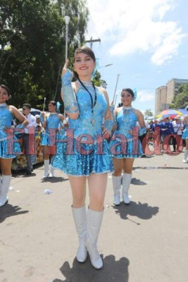 Lectores de EL HERALDO eligen a Katherine Reyes del Instituto Renacimiento como la palillona más bella del 2017