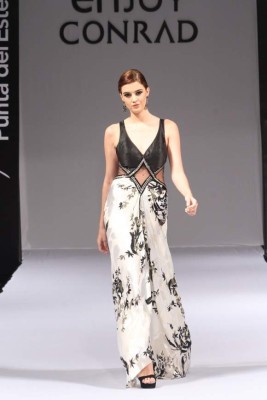 Transparencias, guipur y sedas en la pasarela