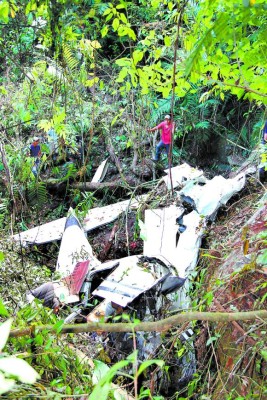 Se estrella avioneta y mueren sus dos pilotos mexicanos