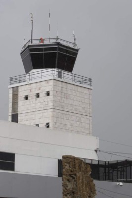 Operadores de la Torre de Toncontín