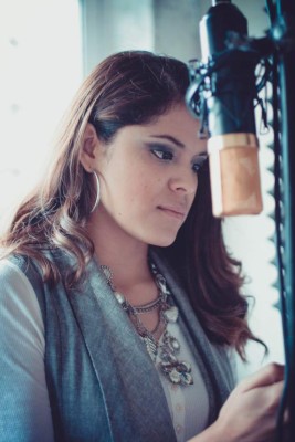 Revolución Total estrena 'Te adoramos”