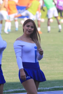 Bellas aficionadas llegaron a presenciar el partido entre Motagua y Platense
