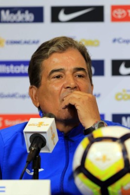 '¿Quiere que le responda que si pierdo me echan?”; JLP pierde la calma