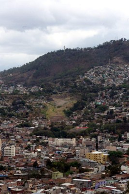 Presentan idea del teleférico al extranjero