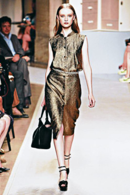 Luzca como un ícono en metal