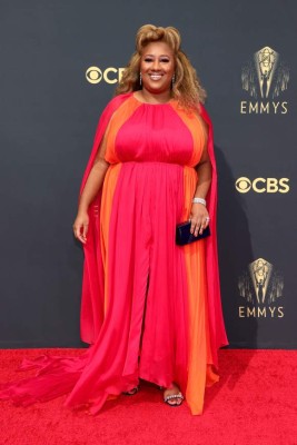 Atuendos básicos y poco favorecedores: Los peor vestidos de los Emmy 2021&nbsp;&nbsp;