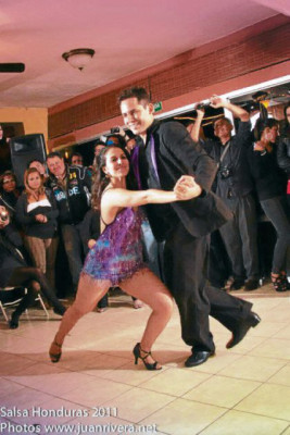 Tonifique su cuerpo al ritmo de salsa