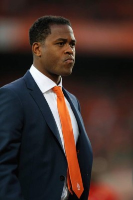 Patrick Kluivert dirigiría en Concacaf