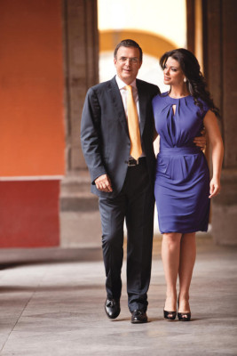 Rosalinda Bueso y Marcelo Ebrard