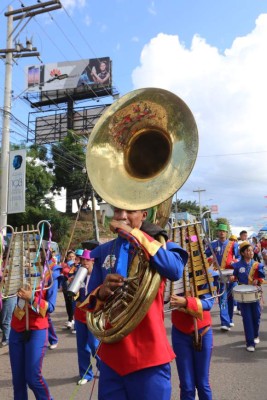 Con gran carnaval, Tegucigalpa conmemora su 436 aniversario