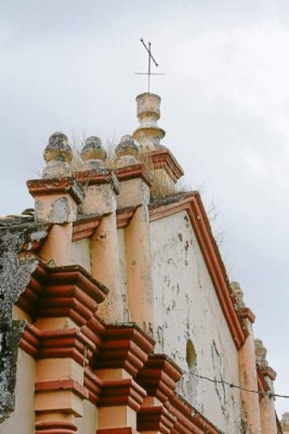 Iglesia La Candelaria, entre el deterioro y abandono