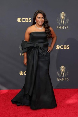 Atuendos básicos y poco favorecedores: Los peor vestidos de los Emmy 2021&nbsp;&nbsp;