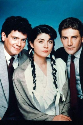 Victoria Ruffo cumple años en medio del éxito