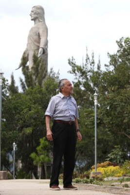 Luciano Durón: 'Sentir el humo del puro es uno de mis placeres”