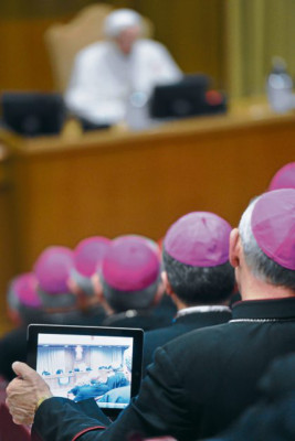 Prensa italiana denuncia intento de golpe de Estado contra el Papa