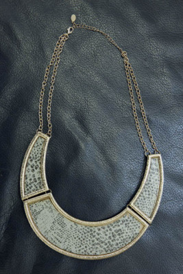 Figuras geométricas inundan el mundo de la orfebrería