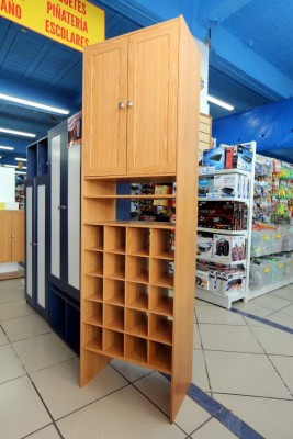 Almacene su calzado con estilo