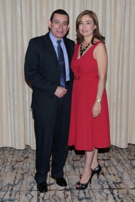 Gustavo y Ana se unen por la ley civil