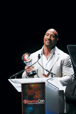 Dwayne Johnson, de batallas en el ring al estrellato mundial