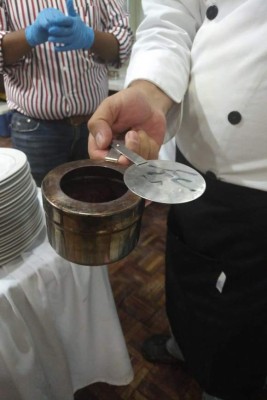 Dos personas heridas provoca explosión de un calentador de comida en el Congreso Nacional de Honduras