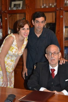 Familia y amigos se despiden hoy del poeta Óscar Acosta