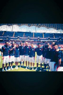 Ticos estuvieron de fiesta