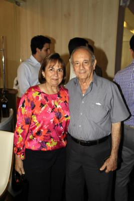 Brindis y fiesta por un cine de lujo