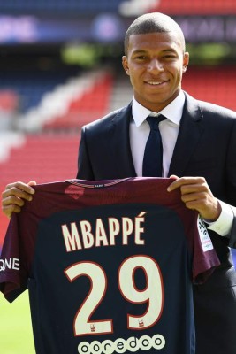 'Era importante para mí regresar a París', dice Kylian Mbappé en su presentación